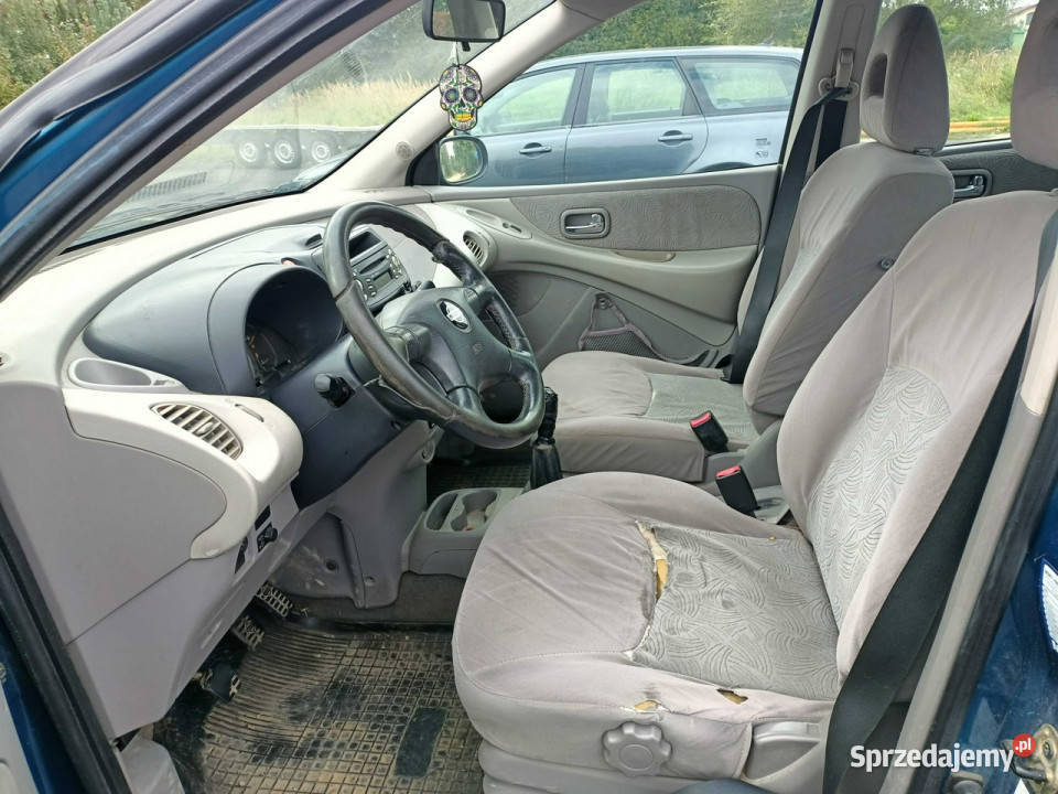 Nissan Almera Tino Nissan Almera Tino 22DI 114 Rok produkcji 2002 małopolskie Tarnów sprzedam