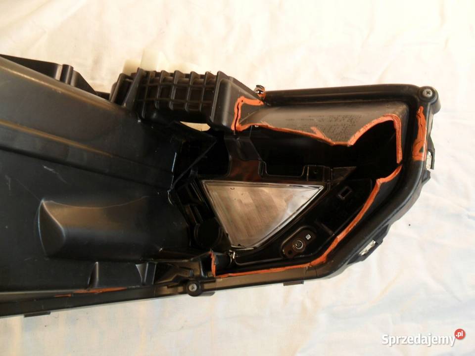 LAMPA PRAWA PRZÓD NOWA NISSAN LEAF Lampy przednie wielkopolskie Nowy Tomyśl