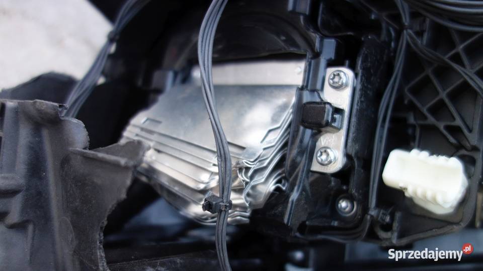 REFLEKTOR PRAWY LAMPA PRAWA PRZÓD MERCEDES GLB osobowe Ruda Śląska