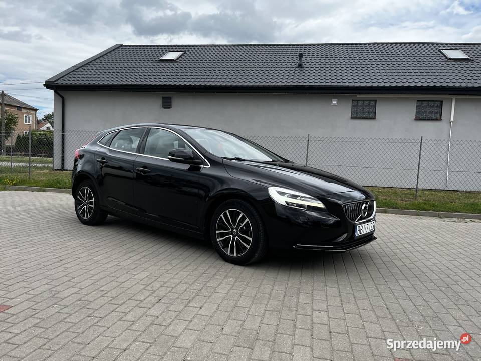Volvo V40 II 20 20 T2 122 INSCRIPTION Benzyna Białystok