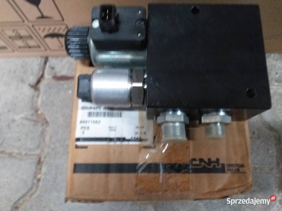 Zawór hydrauliczny kombajn TC5256 i TC50405080 Białystok