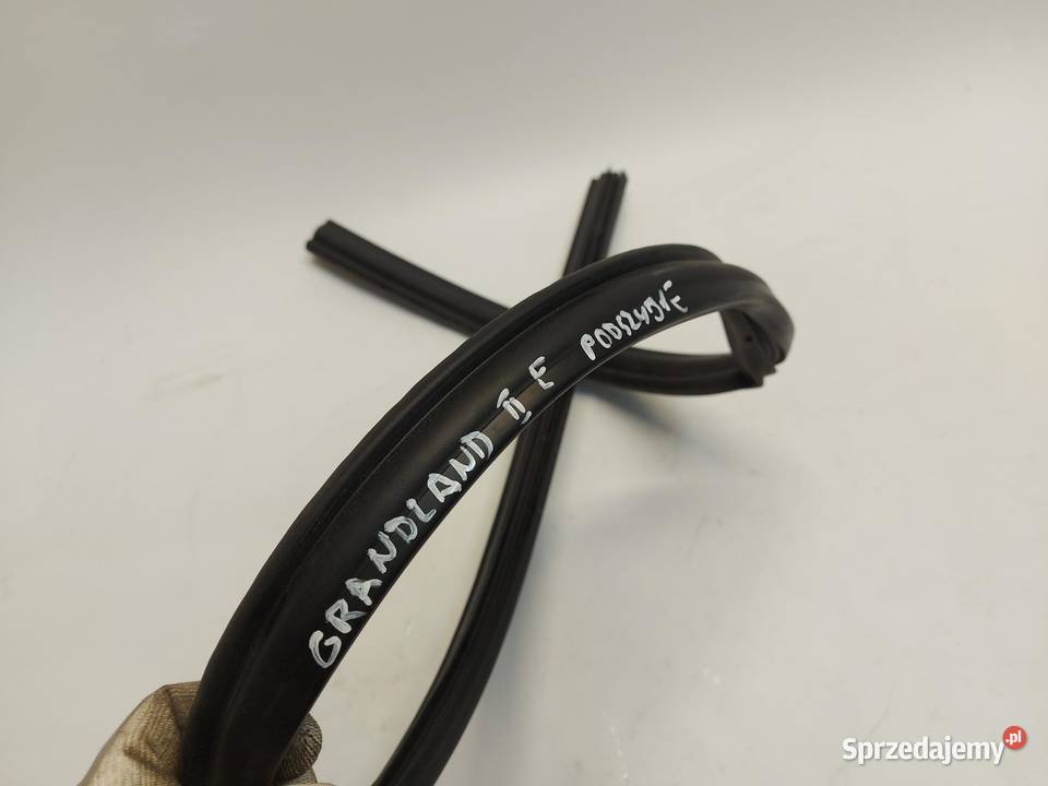 OPEL Grandland II Uszczelka podszybia osobowe