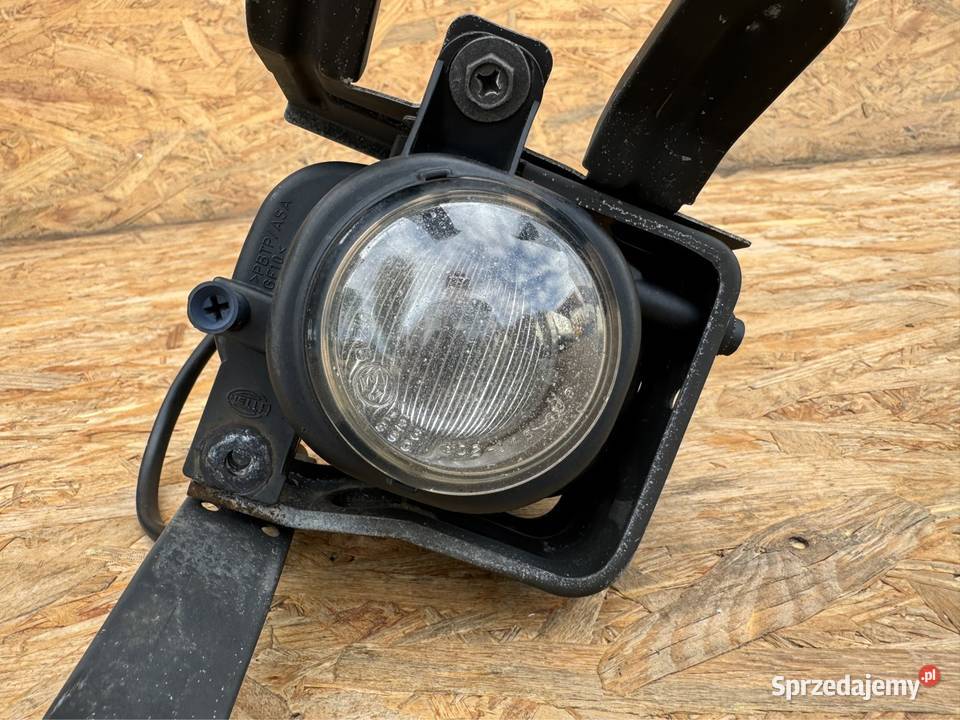 Halogen lewy lh Mitsubishi carisma lift 99 Lampy przeciwmgielne Międzychód