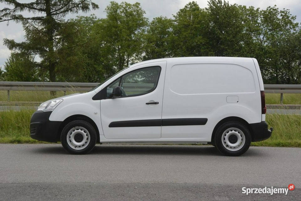 Peugeot Partner 16Benzyna doinwestowany klima bluetooth Sędziszów Małopolski