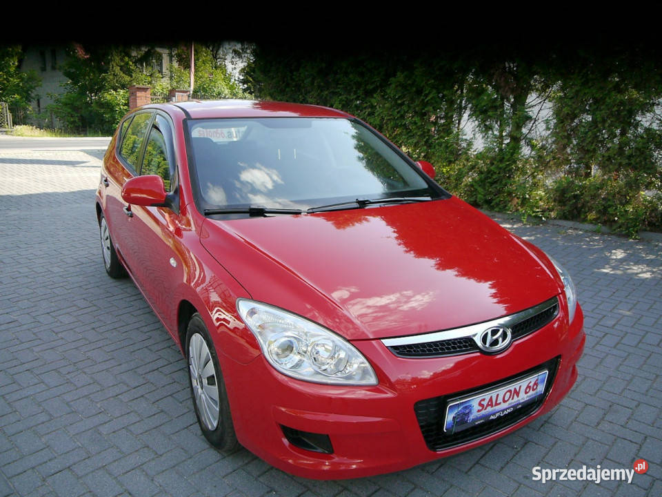 Hyundai i30 2008rStan b bez rdzy i korozji sprzedam