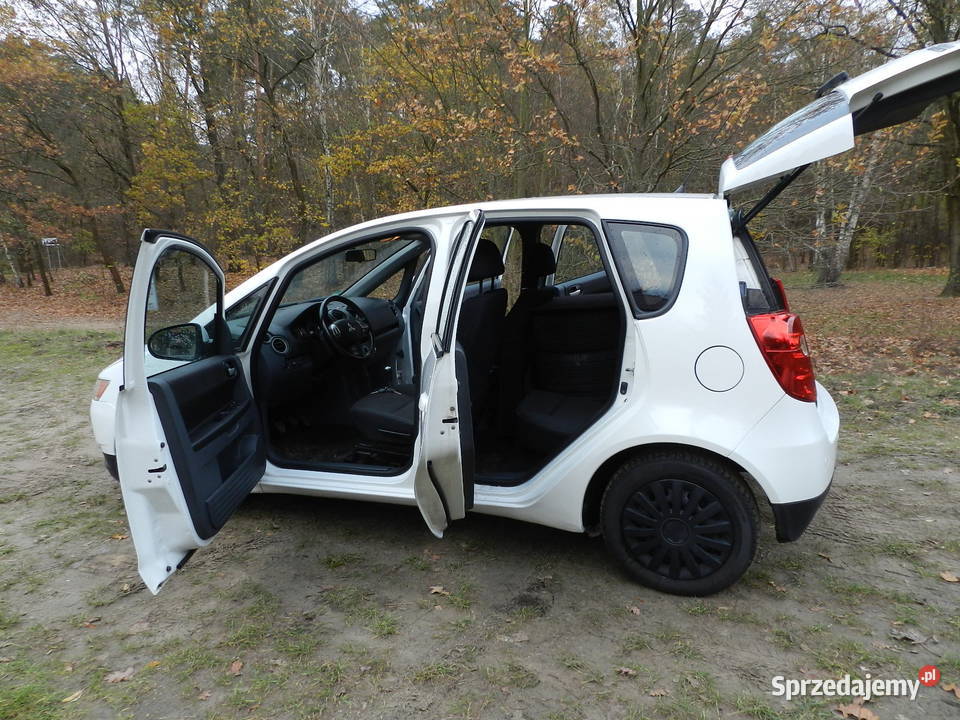 Mitsubishi Colt VI tani niezawodny 5drzwi 13 welurowa tapicerka Puszczykowo sprzedam
