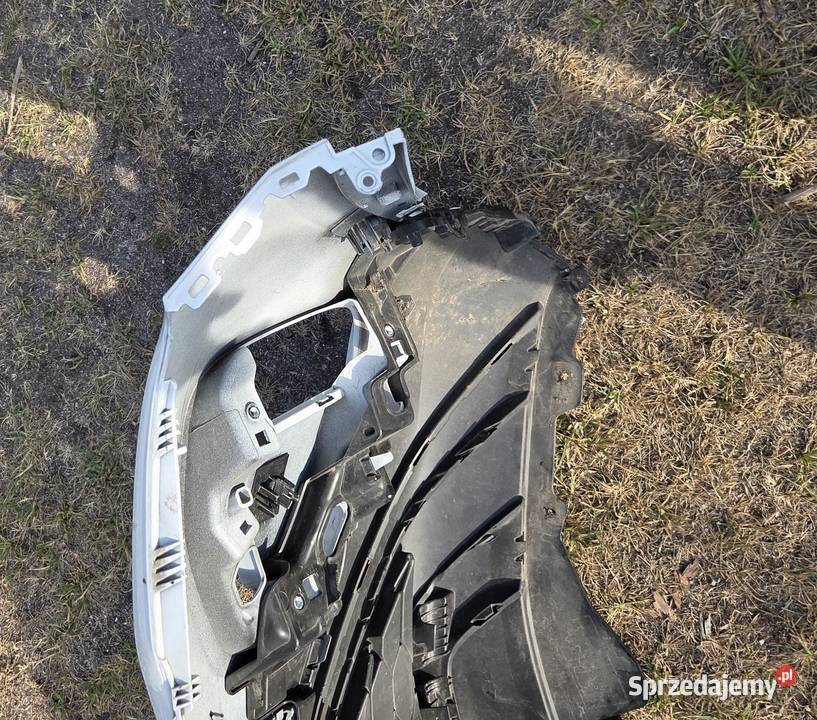 Zderzak przód przedni VW TRoc I Lift 2GA807217Q osobowe