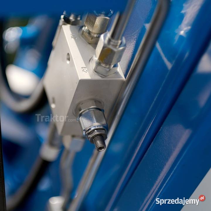 Ładowacz czołowy TUR Holland Boomer 35 Holland Tajęcina