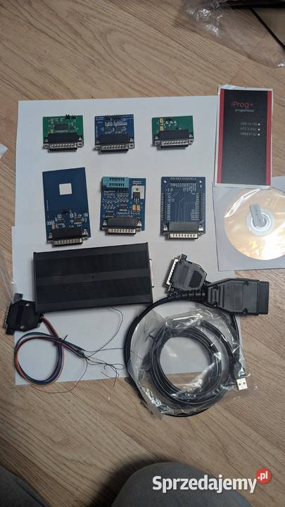 Programator iProg kompletny zestaw adapterów Gliwice sprzedam