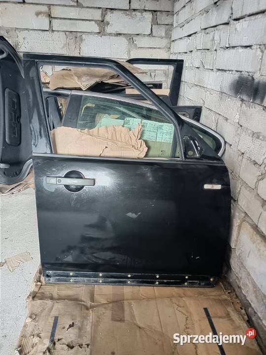 LAND ROVER DISCOVERY 3 4 L319 DRZWI PRAWE PRZÓD Kielce sprzedam