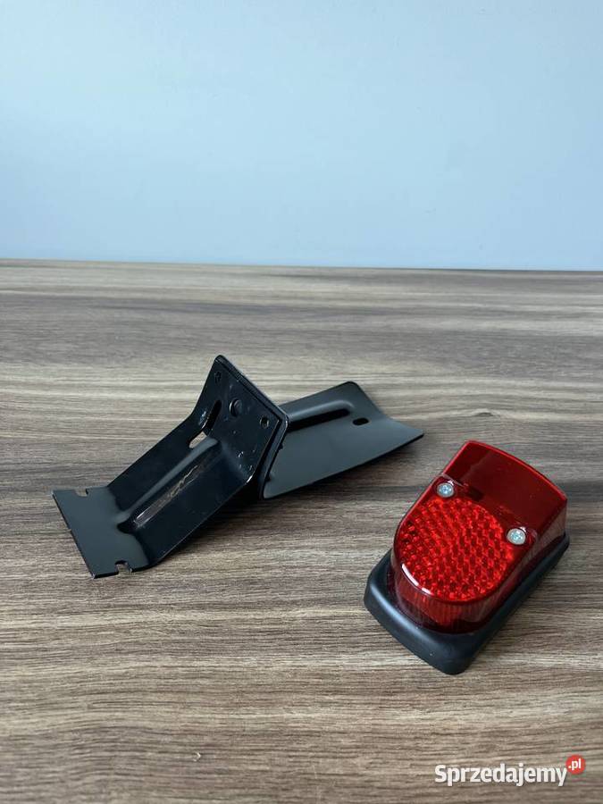 NOWA POLSKA KOMPLETNA LAMPA TYŁ LAMPA TYLNA Bielsko-Biała