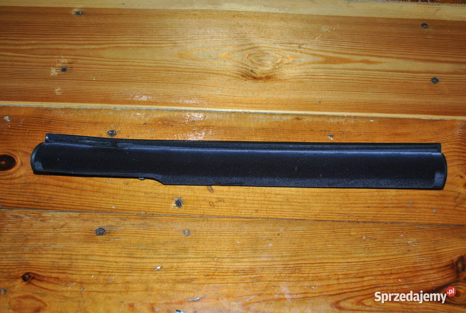 Uszczelka prawej tylnej szyby z prowadnicą BMW Poręba