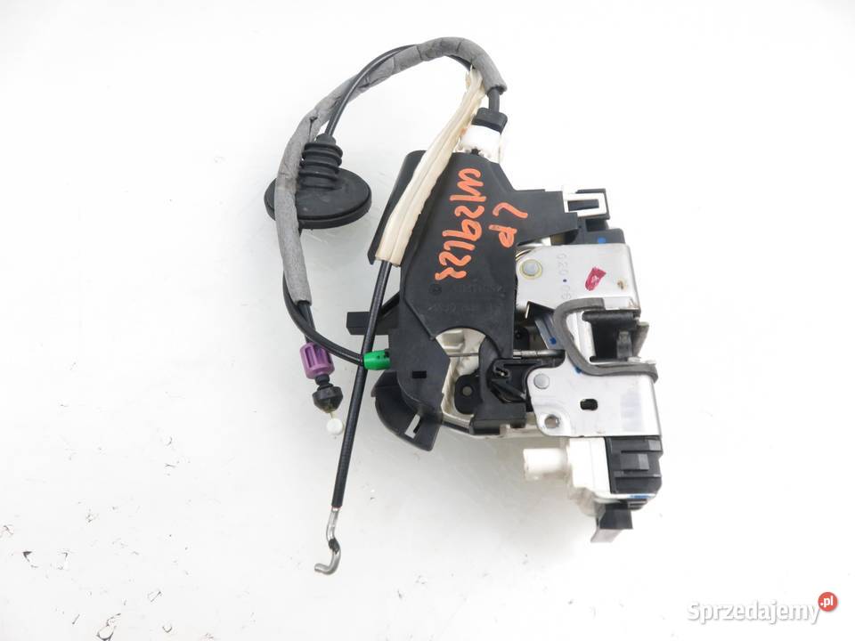 ZAMEK LEWY PRZEDNI MERCEDES C207 2047201535