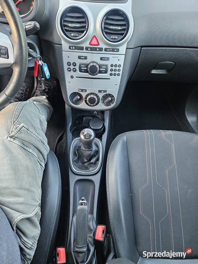 0pel Corsa 12 benz2012rBogata wersja Corsa Corsa