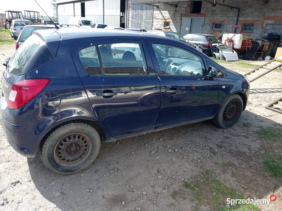 Opel Corsa 10 44 kW 2009 r dawca części wielkopolskie
