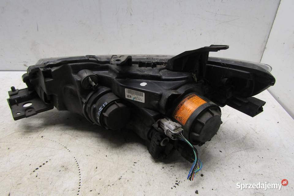 LAMPA PRZEDNIA PRAWY PRZÓD XENON MITSUBISHI osobowe