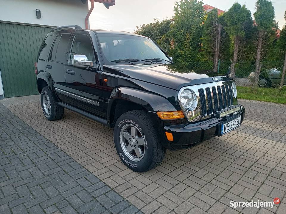 Jeep Cherokee KJ 28 CRD 4x4Automat Bezwypadkowy hak Samochody osobowe sprzedam