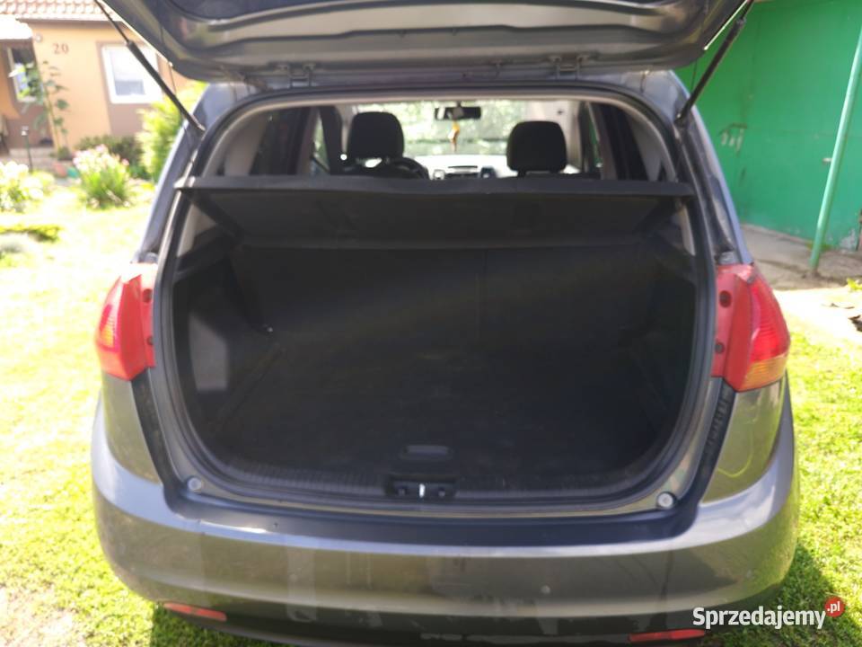 Kia Venga 16 benzyna bogate wyposażenie mały