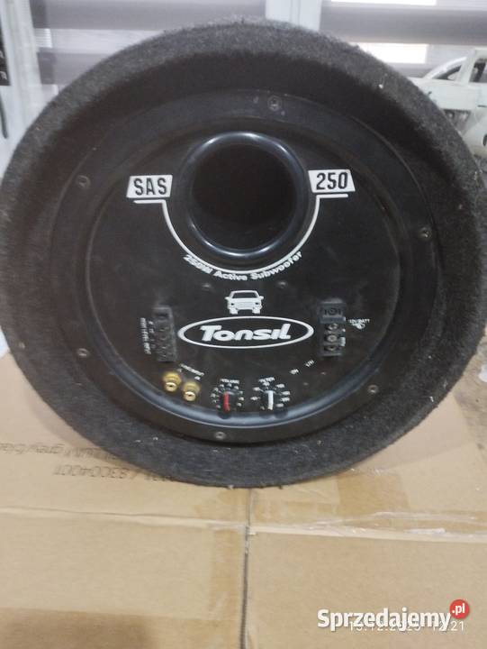 Skrzynia basowa z zintegrowanym wzmacniaczem Konstancin-Jeziorna