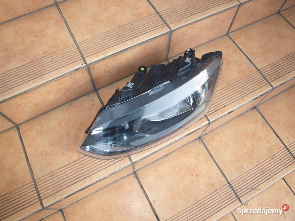 VW Polo 5 V lampa lewa przód zwykła 2009 2014r Lampy przednie Kalisz sprzedam