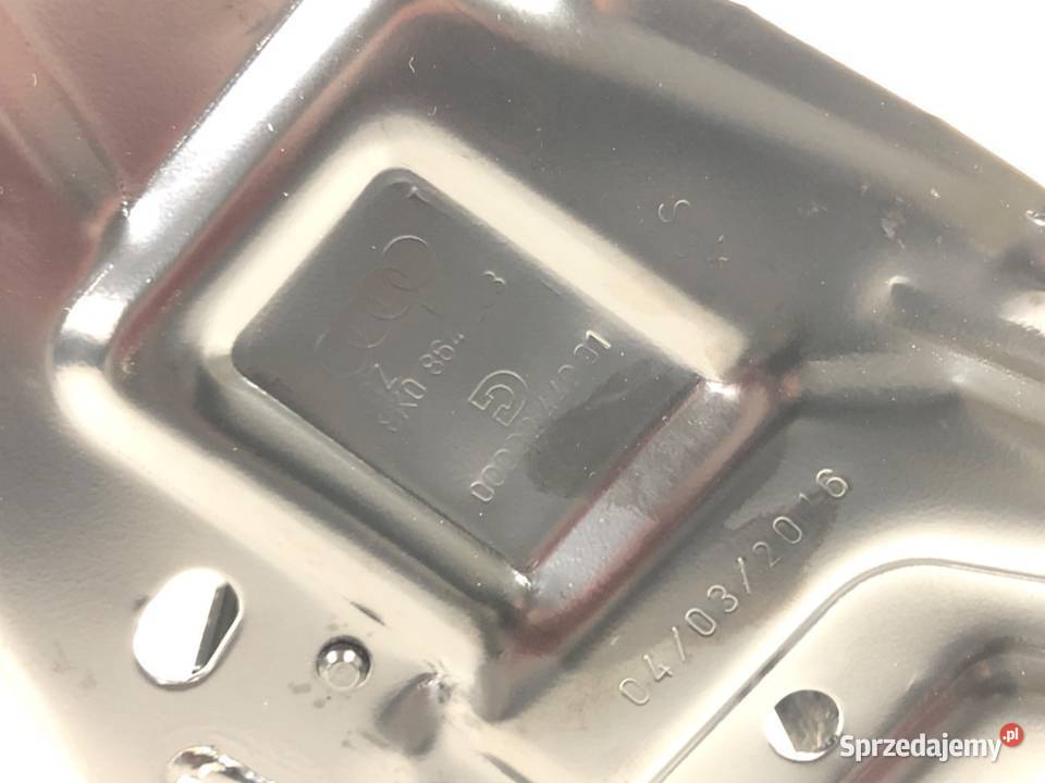 PODŁOKIETNIK AUDI A5 8T SedanLimuzyna 0717