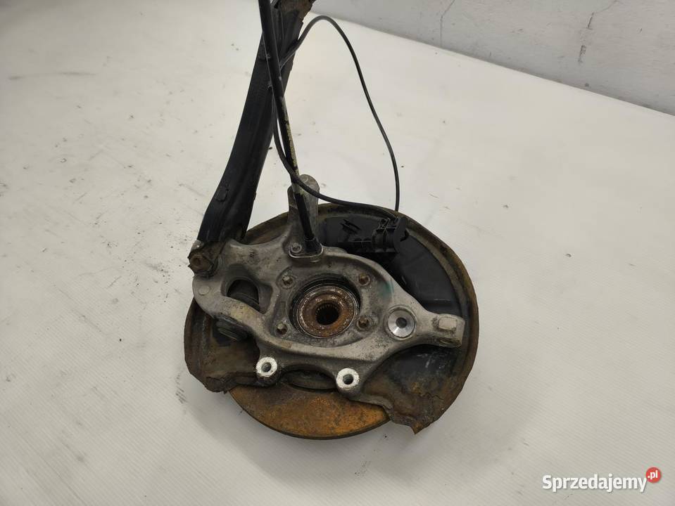 ZWROTNICA PRAWY TYŁ MERCEDES C W204 LIFT 18