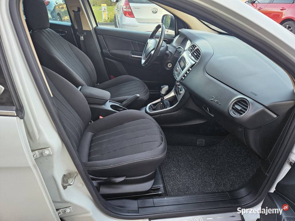 Lancia Delta 2009r 14TB 120 Klima Alufelgi Stan manualna Ryglice