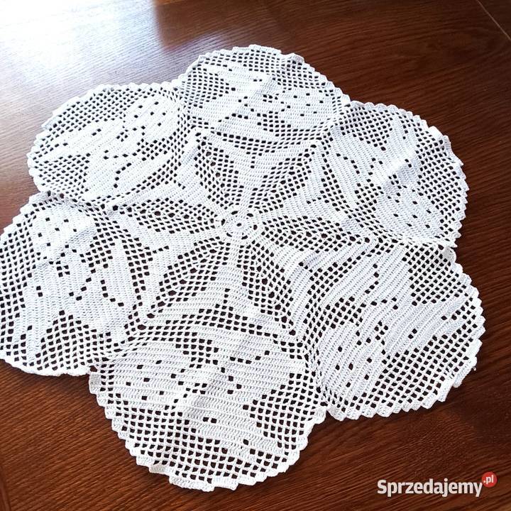 Serweta na szydełku do koszyczka ZAJĄCZKI 1003W Poznań