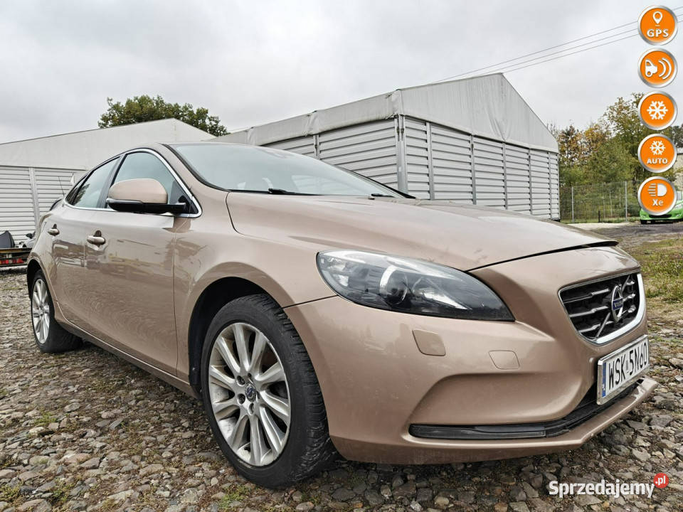 Volvo V40 II 2012