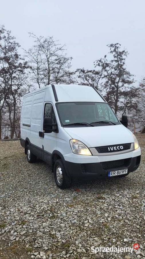 Iveco Daily 35S14 manualna Czchów