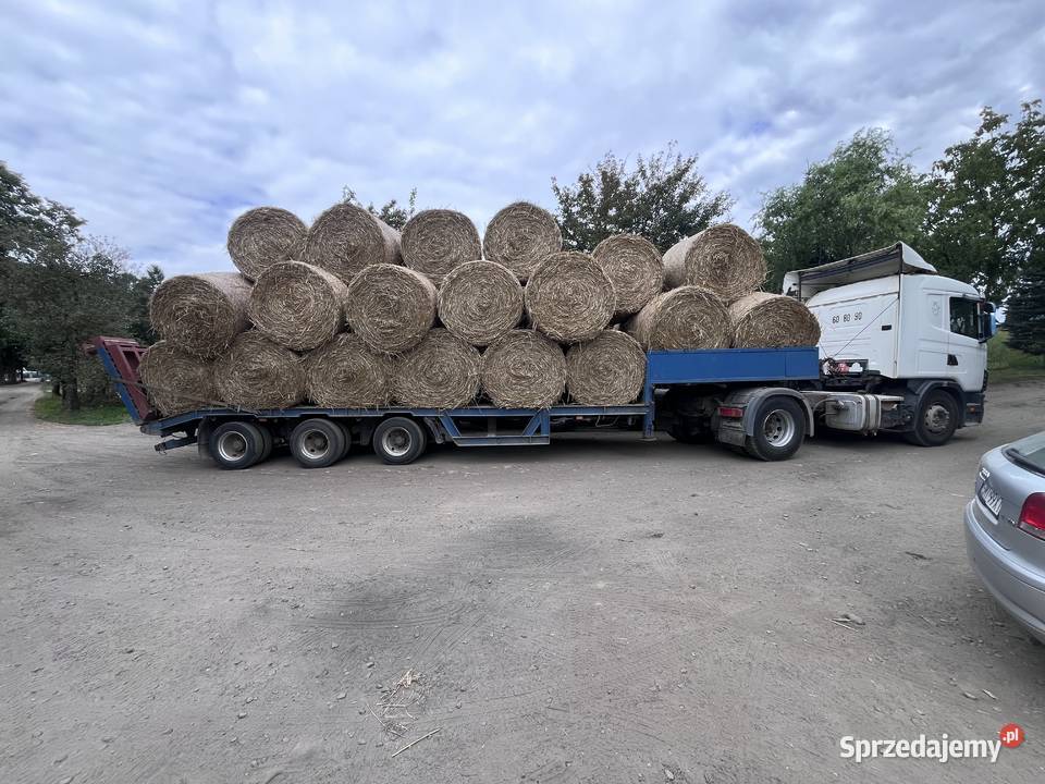 Transport balotów Słomy siana Kostek naczepa Mikołów