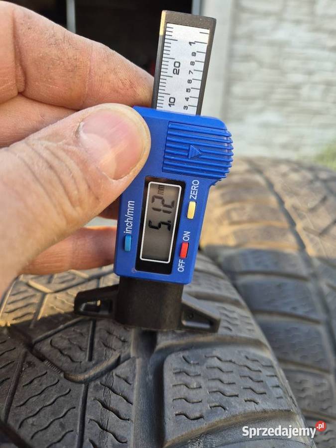 Opony 20560 R16 wielkopolskie Giżyn sprzedam