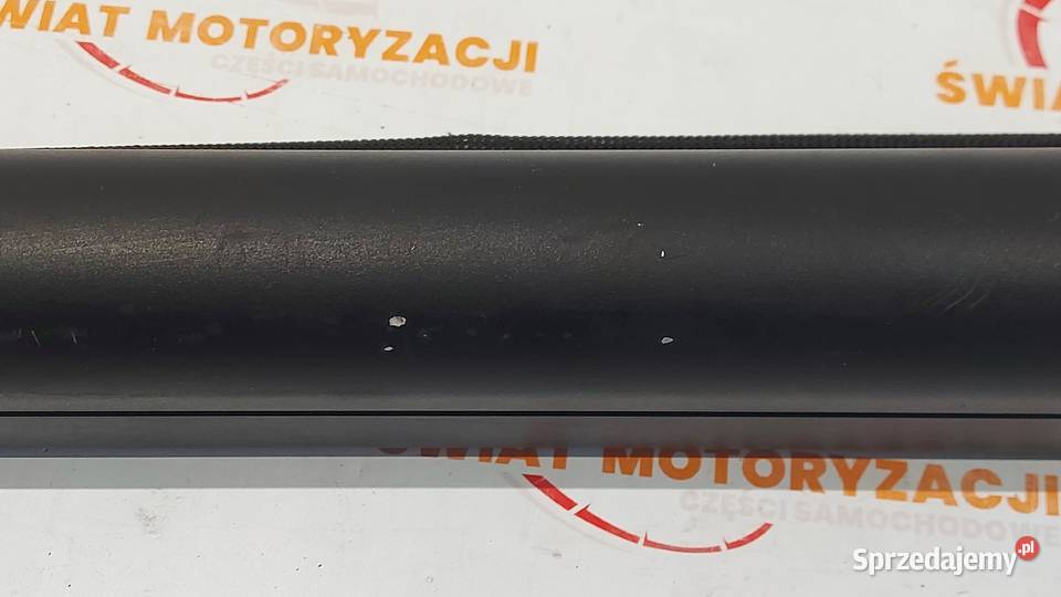 AUDI A4 B8 12r roleta bagażnika