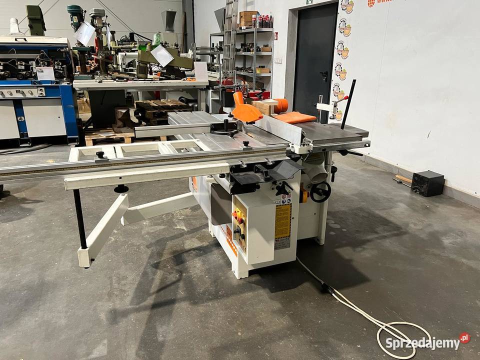 Maszyna wieloczynnościowa RM Group 300 Juszczyn
