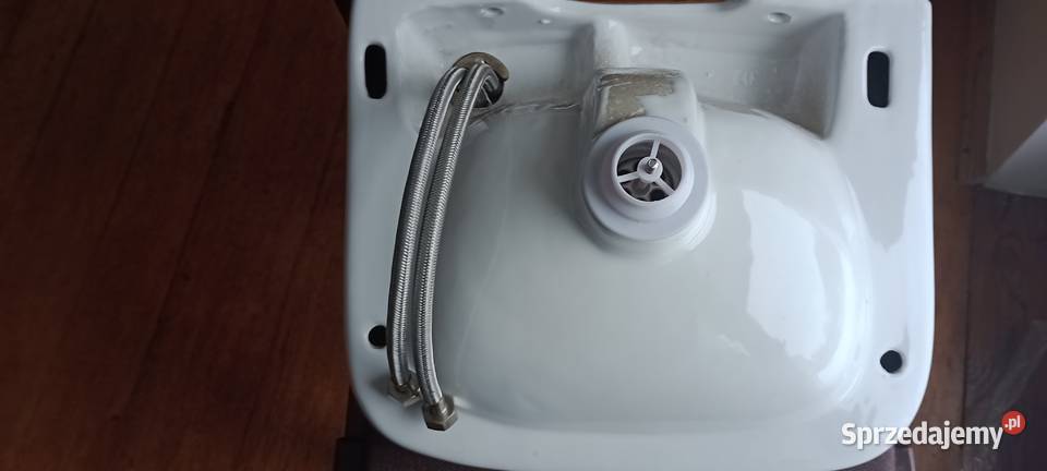 Umywalka na blatowa do łazienki Dębica sprzedam
