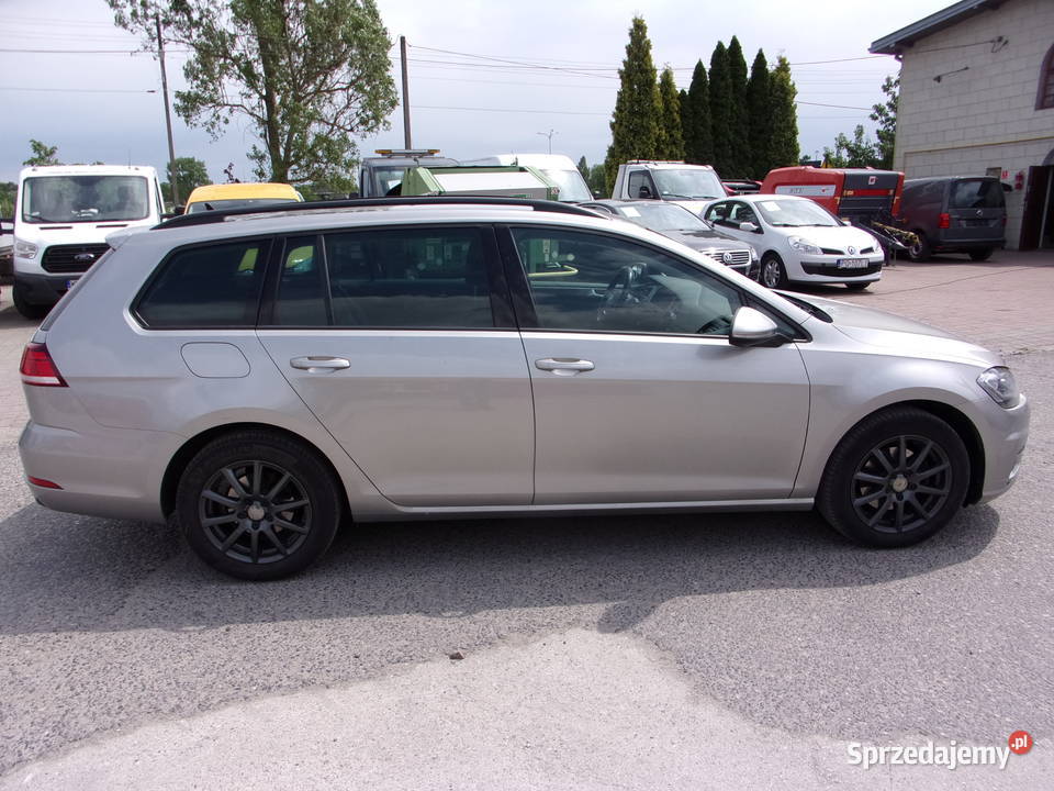 Samochód osobowy Volkswagen GOLF VII Kombi w Opoczno