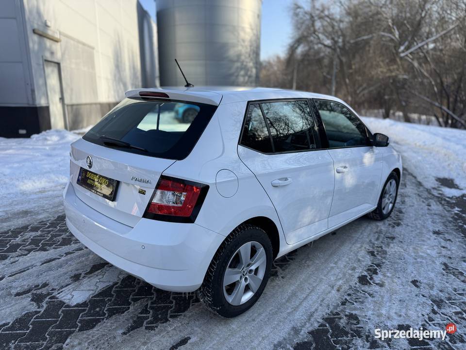 skoda fabia 10 salon Fabia Warszawa sprzedam
