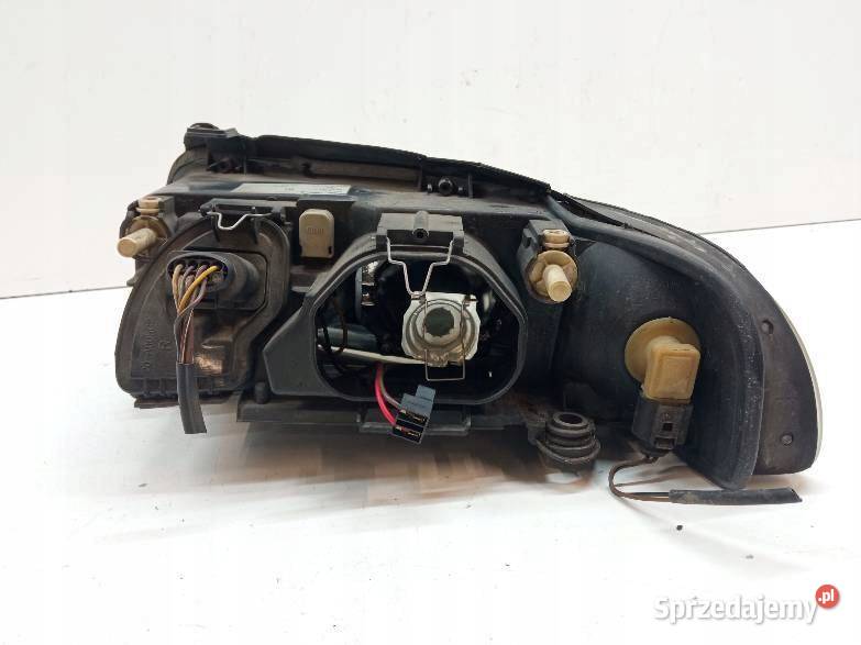 LAMPA PRZÓD PRAWA LIFT FL Audi A4 I 19942001 B5 świętokrzyskie