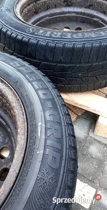 Grupa VWcztery koła z oponami zimowymi 20555 R16 Klebark Mały