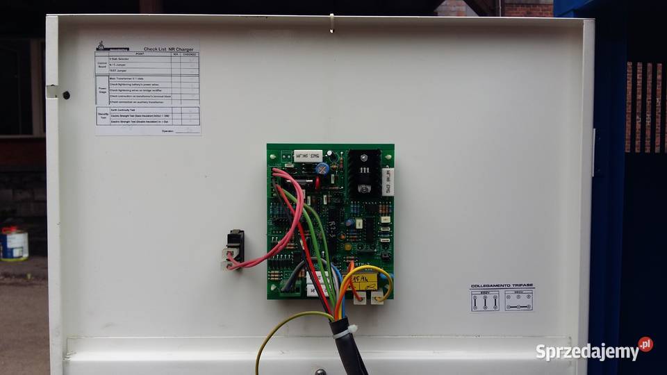 Prostownik Ładowarka baterii trakcyjnych 80V Świerklaniec