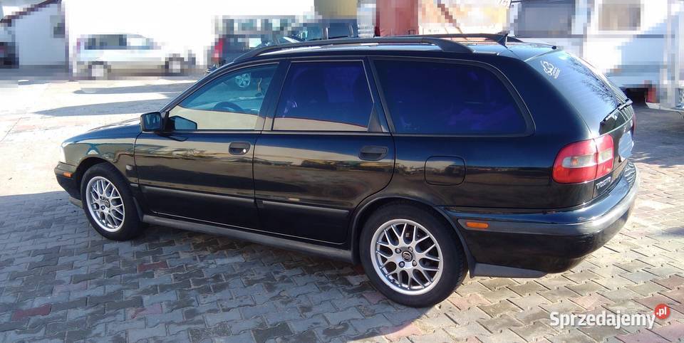 VOLVO V40 17 1999 115 BLPG4letnia manualna