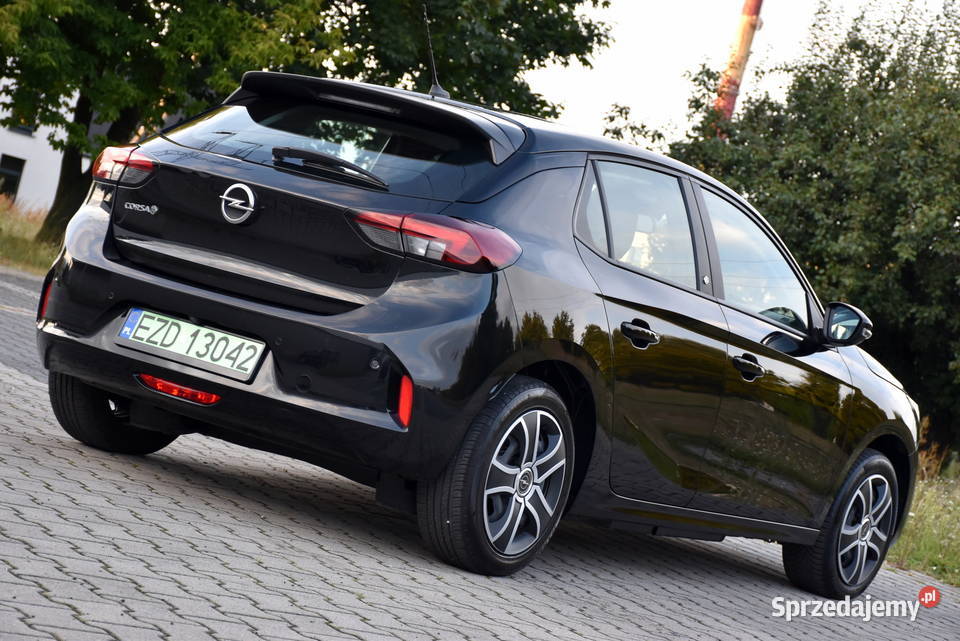 Opel Crosa ELEKTRYK Edition 136 50kWh 29400 gniazdo USB Zduńska Wola