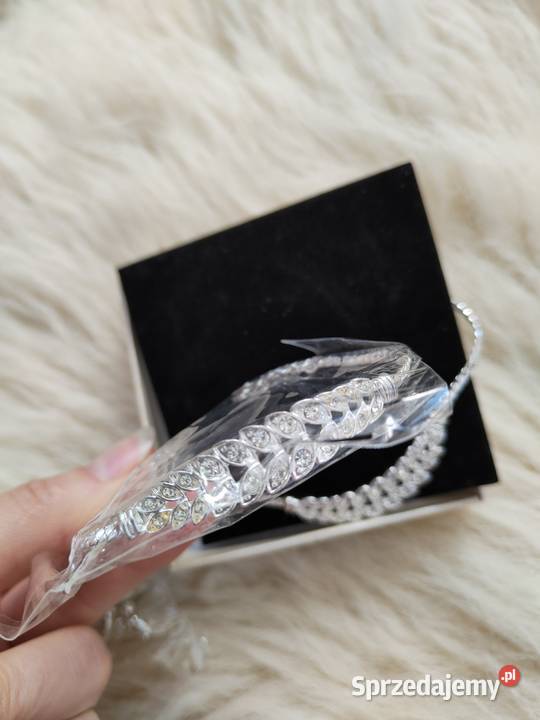 Avon Sparkling Leaves Zestaw biżuterii Naszyjnik Dla kobiet Jasło sprzedam