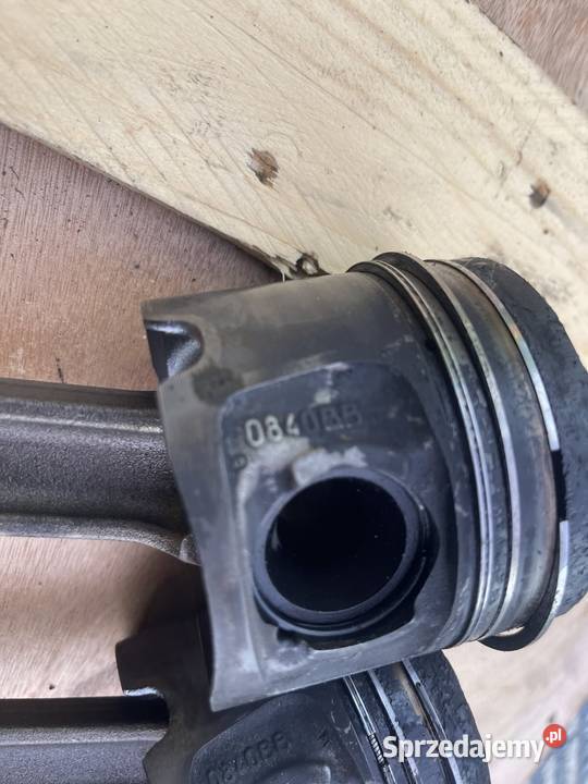 Korbowód tłok N47 177 BMW E90 E87 osobowe Stalowa Wola sprzedam