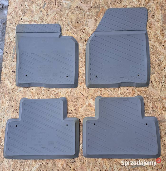 Dywaniki gumowe Volvo S40 V50 20042012 39807168 Mielęcin
