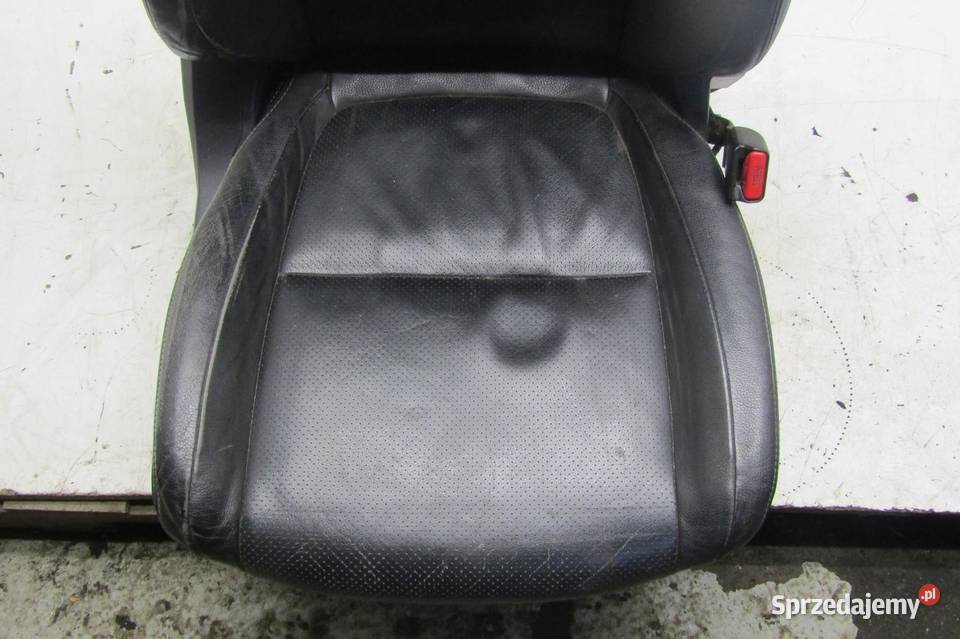 FOTEL PASAŻERA PRAWY PRZÓD SKÓRA MITSUBISHI