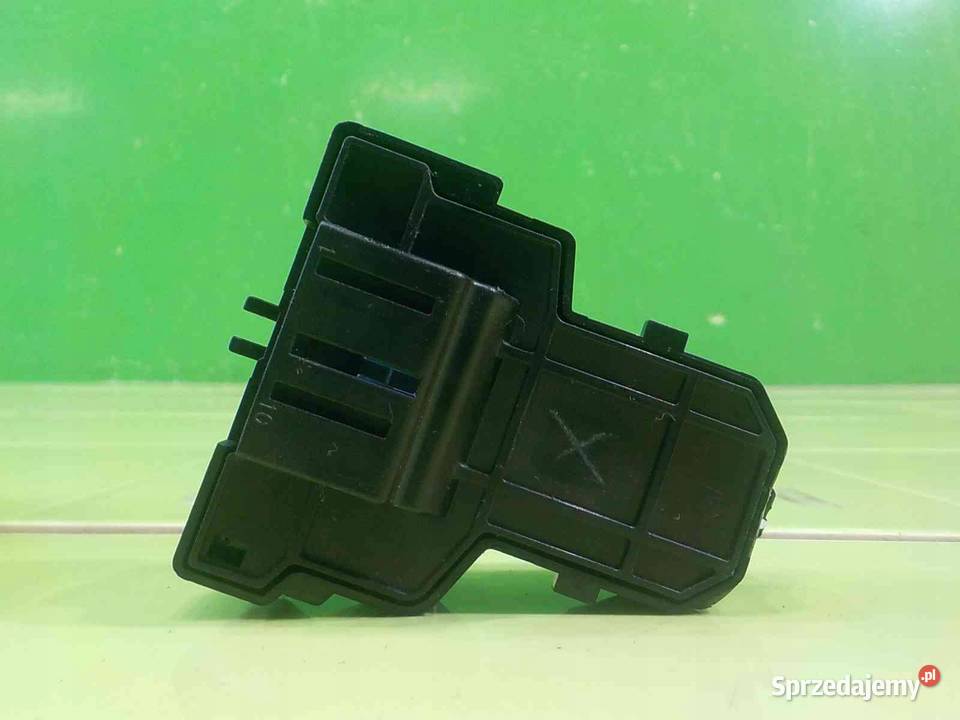 INSIGNIA A LIFT 16r HB 5D przelacznik tempomatu osobowe Suków