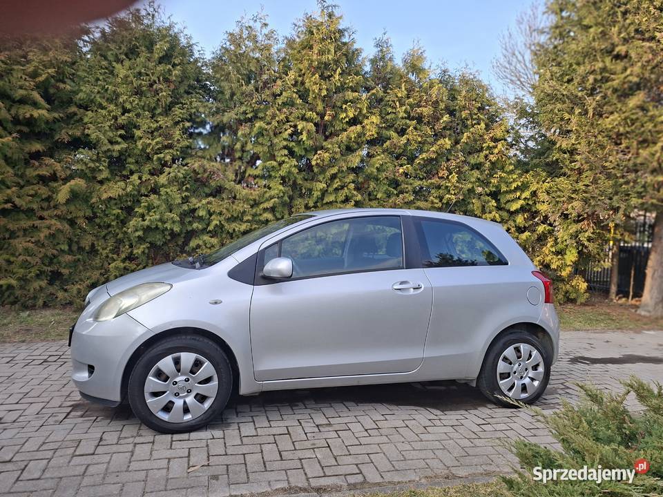 Toyota Yaris 10 benzyna 2006 do uzgodnienia nieuszkodzony Yaris Lublin