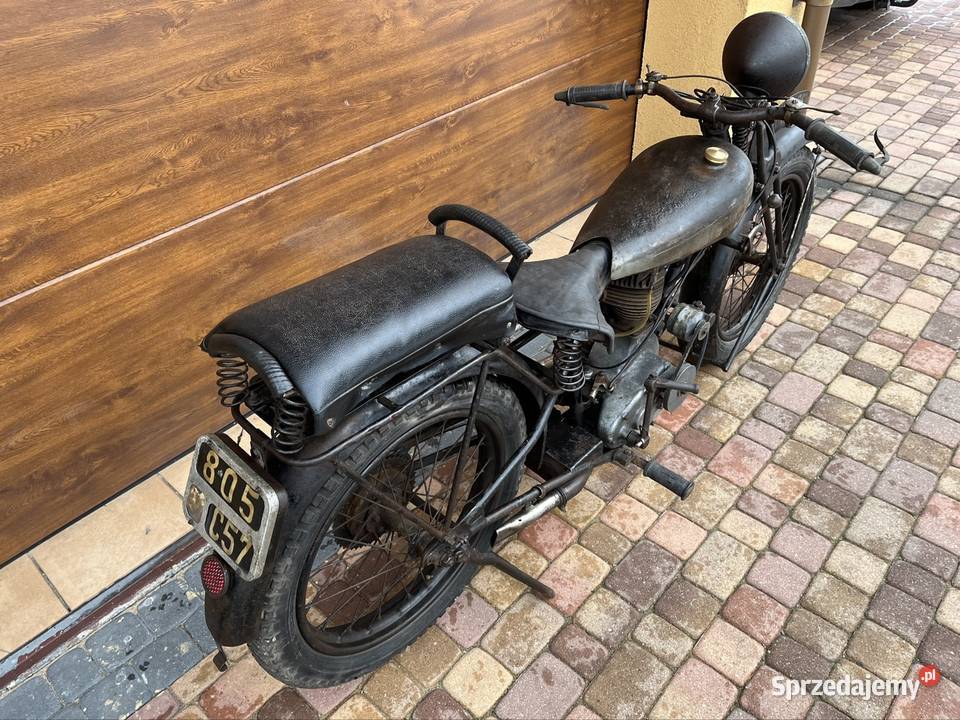 Oryginalny i sprawny Peugeot P110 Żychlin