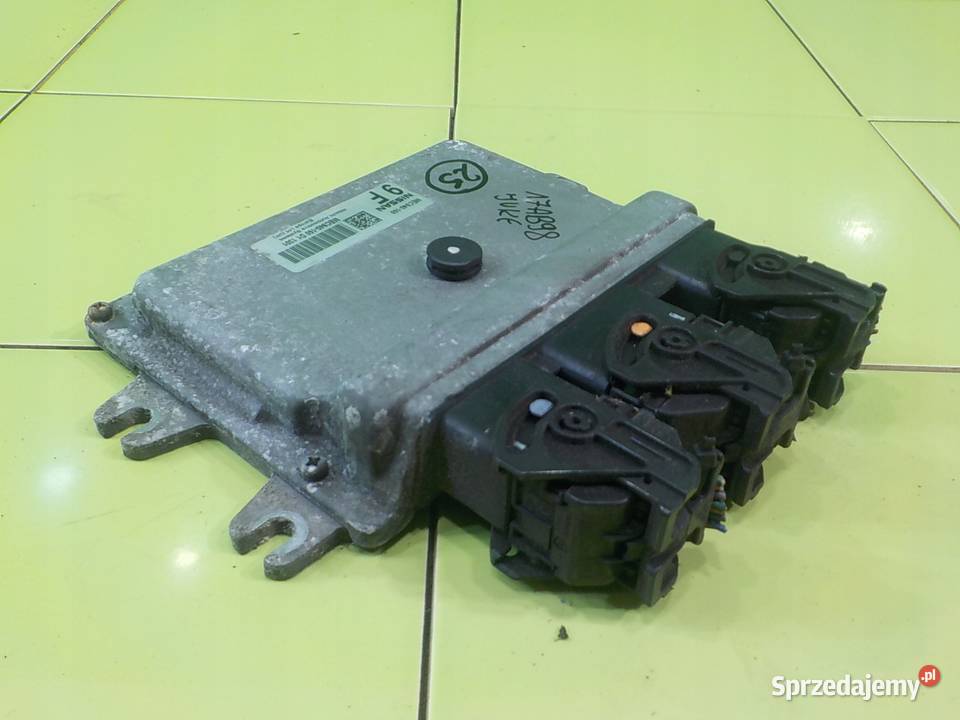 NISSAN JUKE F15 I 16B 11r 5D sterownik komputer Suków